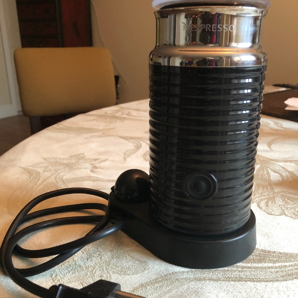 Nespresso Aeroccino 3 Milk Frother